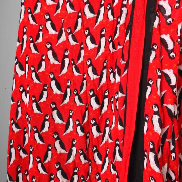 Crown & Ivy Black & Red Oversized Puffin Scarf - Picture 4 of 10